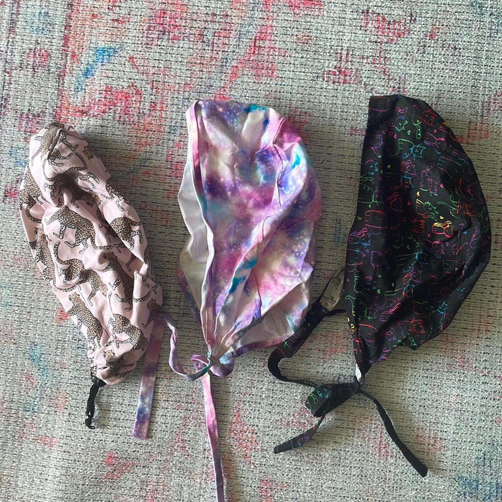 Scrub cap bundle